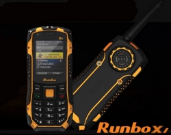 RUNBO X1 s vysílačkou UHF (PMR) - odolný mobilní telefon - mobil - IP67 - vodotěsný / voděodolný / nárazuvzodrný / odolný pádu / prachotěsný