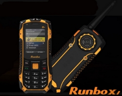 RUNBO X1 s vysílačkou UHF (PMR) - odolný mobilní telefon - mobil - IP67 - vodotěsný / voděodolný / nárazuvzodrný / odolný pádu / prachotěsný