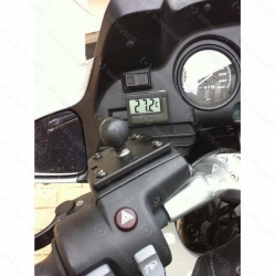 RAM Mounts univerzální držák na tablety 7" a 8" s dlouhým ramenem na motorku na nádržku brzdové kapaliny, X-Grip, sestava RAM-B-182-UN8B-CU